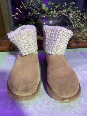 UGG Kids Brown Suede Boots with Cream Knit Cuff (noticeable signs of wear)